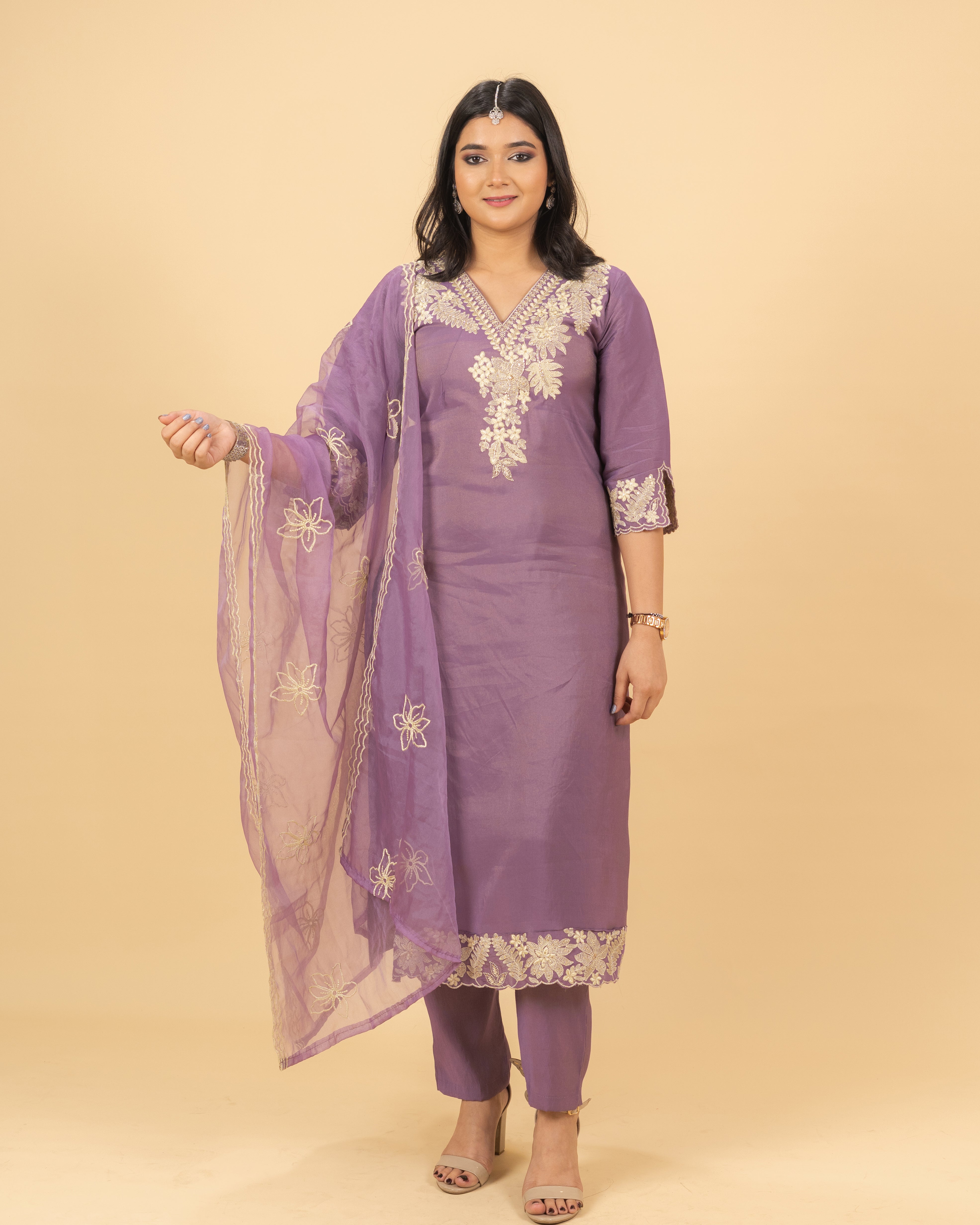Lavender Embroidered Kurta Set with Dupatta