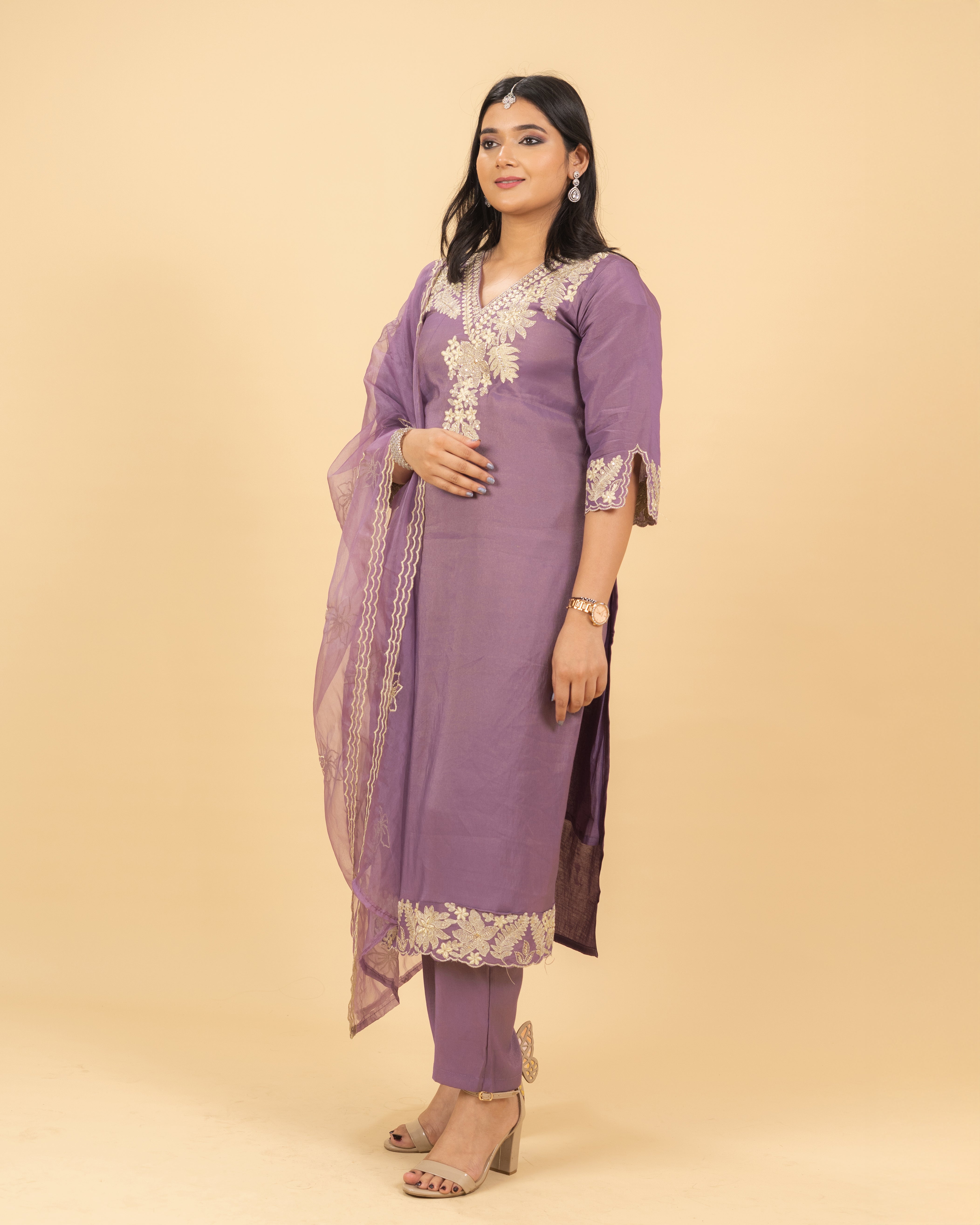 Lavender Embroidered Kurta Set with Dupatta